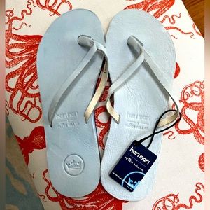 NWT Hari Mari x Peter Millar Sky Blue Flip Flops